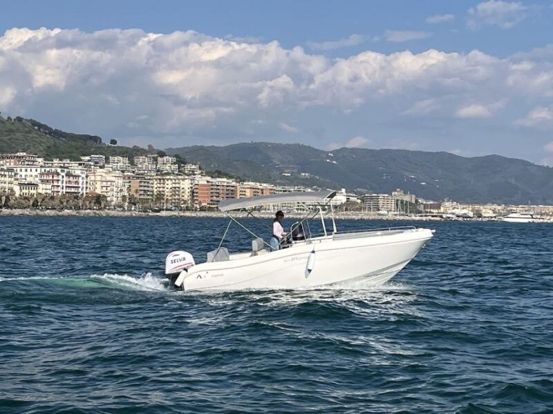 amalfi-coast-tour-with-skipper-from-salerno-to-positano
