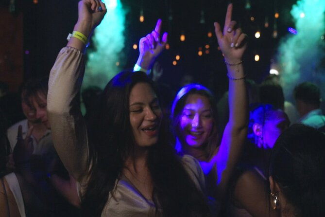 amsterdam-nightlife-ticket-bottle-of-champagne