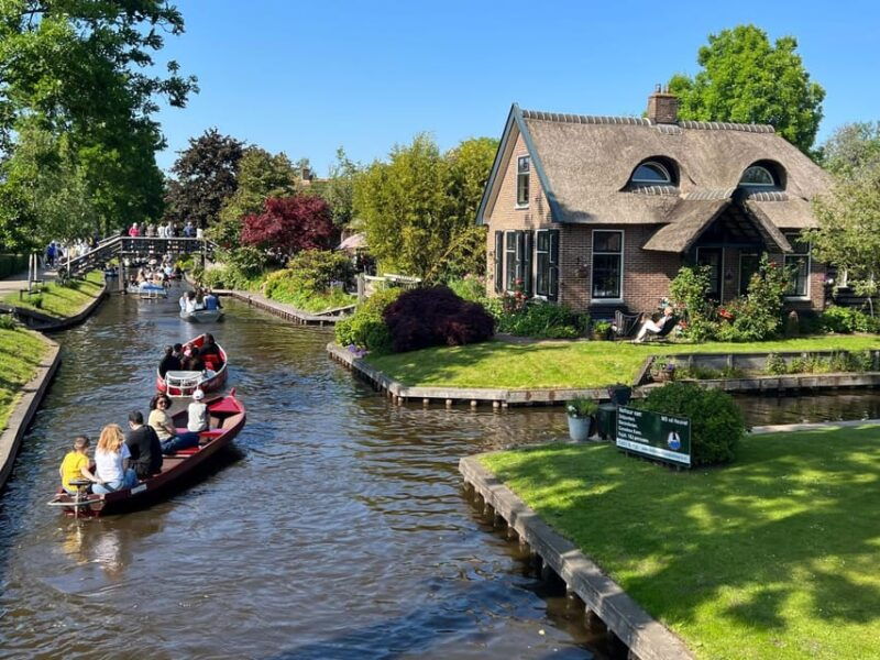 amsterdam-zaanse-schans-and-giethoorn-guided-combo-tour