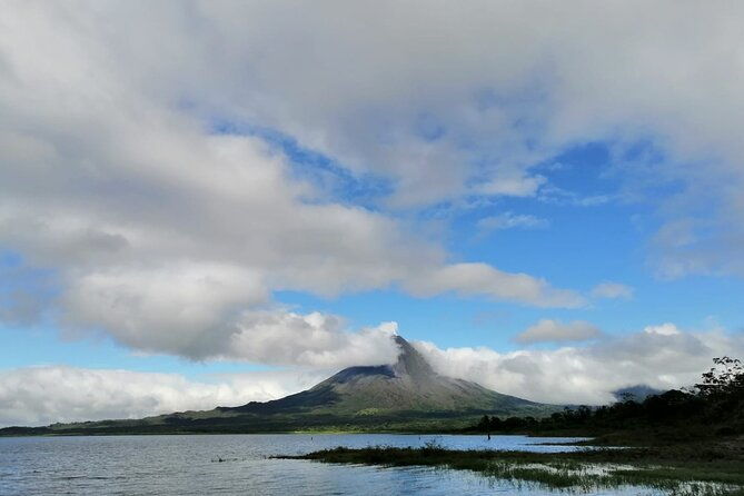 arenal-volcano-hike-and-hot-springs-tour-from-san-jose