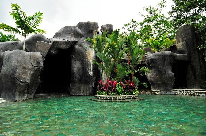 arenal-volcano-lava-trail-and-baldi-hot-springs-with-dinner