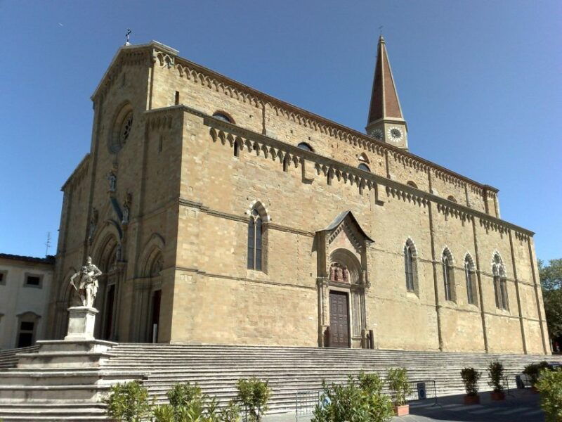 arezzo-guided-walking-tour-with-basilica-of-san-francesco