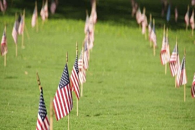 arizona-memorial-pearl-harbor-and-honolulu-city-tour-from-kauai