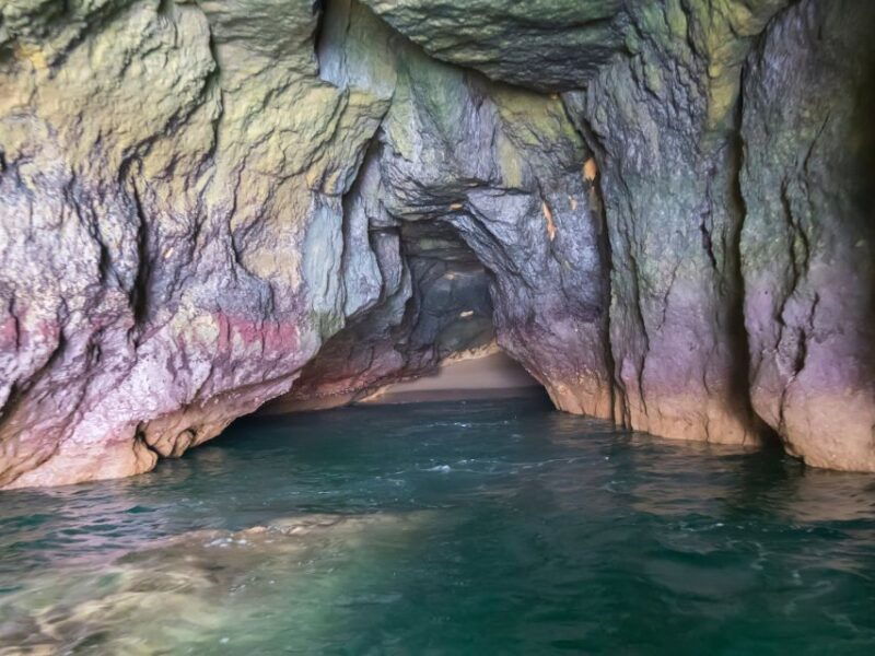 armacao-de-pera-private-benagil-cave-tour
