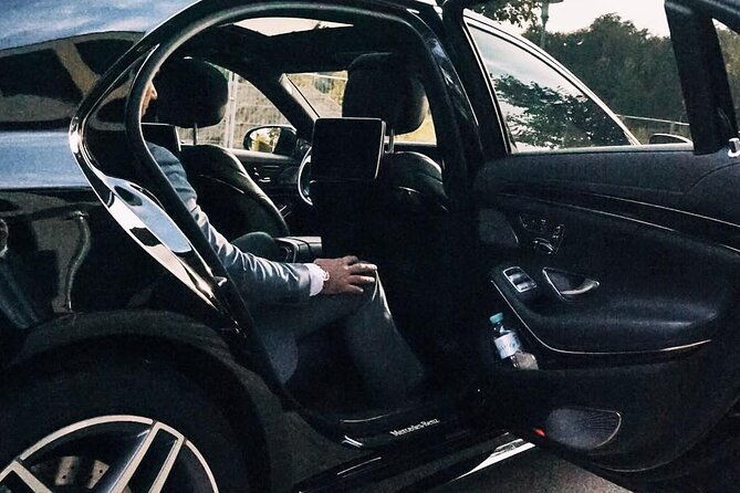 arrival-private-transfer-tampa-airport-tpa-to-tampa-city-in-business-car