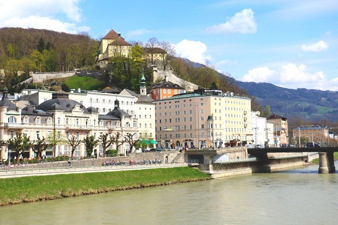 arrival-private-transfers-salzburg-airport-szg-to-salzburg-in-business-car