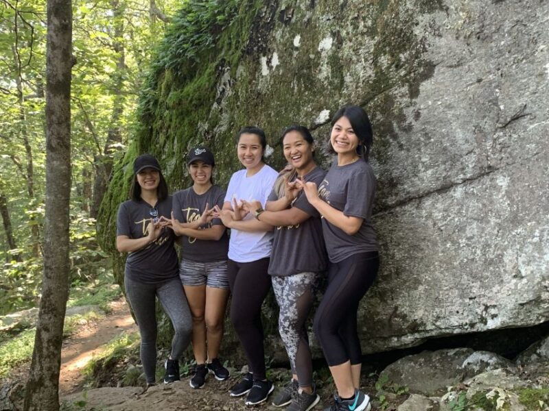 asheville-yoga-on-a-mountain-hike