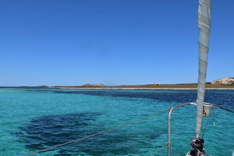 asinara-sailing-experience-among-the-coves-of-the-island-2