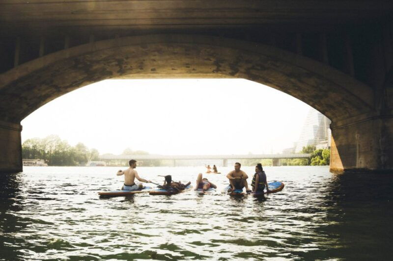 austin-lady-bird-lake-stand-up-paddleboard-rental