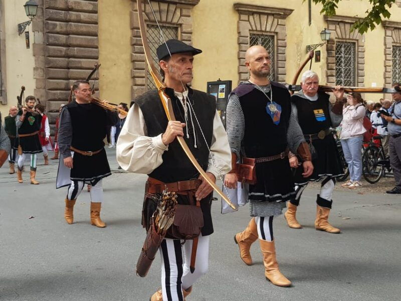 basic-lucca-guided-tour-in-italian