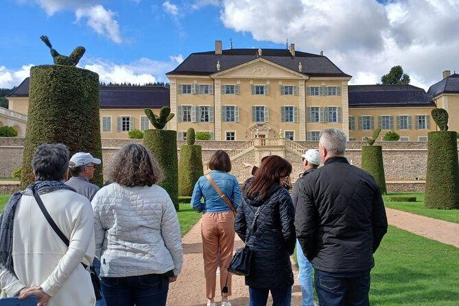 beaujolais-wine-and-perouges-village-full-day-shared-tour