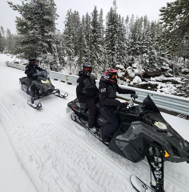 bend-guided-snowmobile-tours-in-national-volcanic-monument