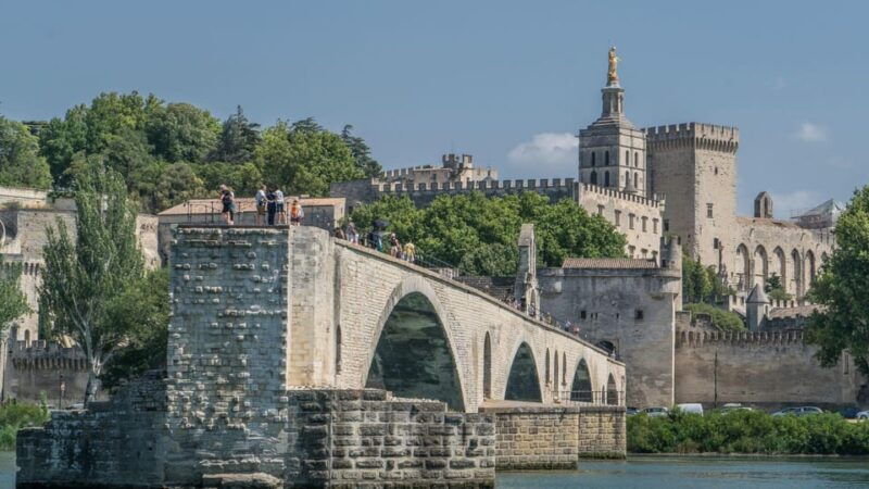 best-of-avignon-private-walking-tour-with-a-local