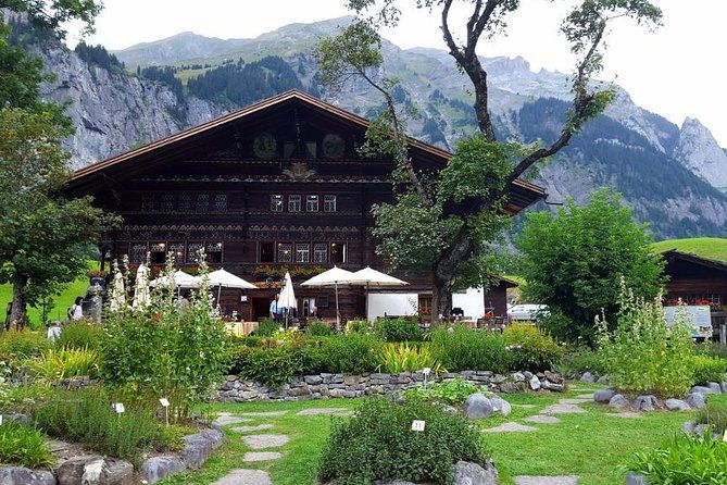 blue-lake-oschinen-lake-private-day-tour-from-interlaken