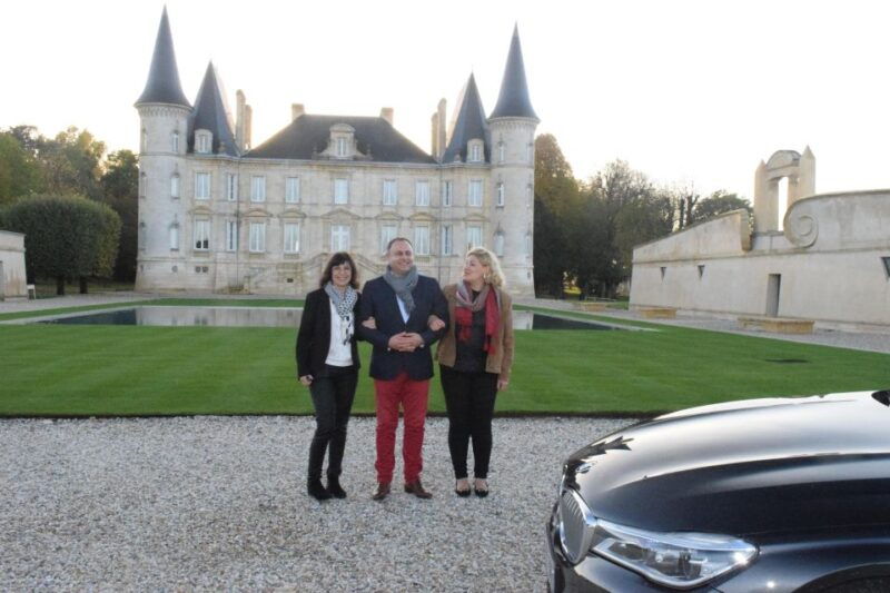 bordeaux-medoc-tour-in-a-small-group-luxury-mercedes-eqv