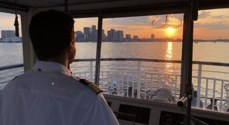 boston-scenic-moonlight-harbor-cruise
