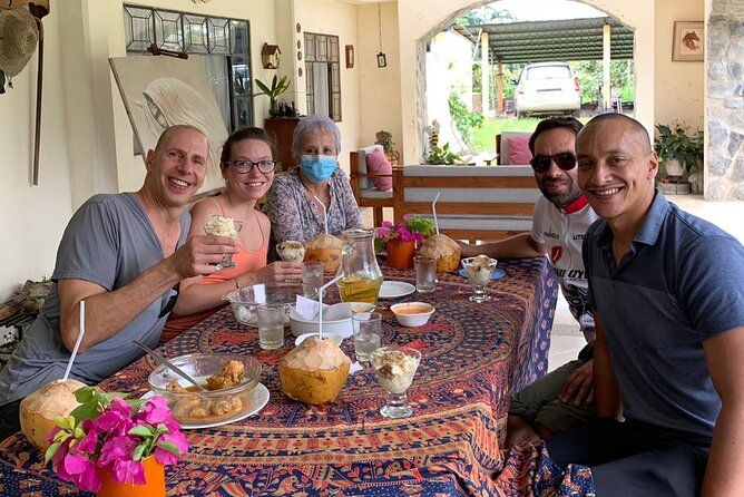 cacao-farm-chocolate-tasting-with-a-visit-to-jubones-desert