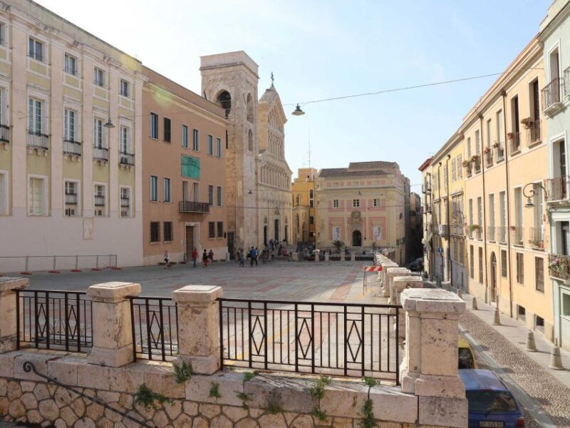 cagliari-walking-tour-through-the-alleys-of-castello