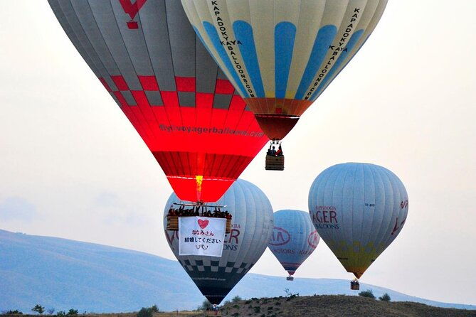 cappadocia-hot-air-balloon-tour-sunrise-with-breakfast