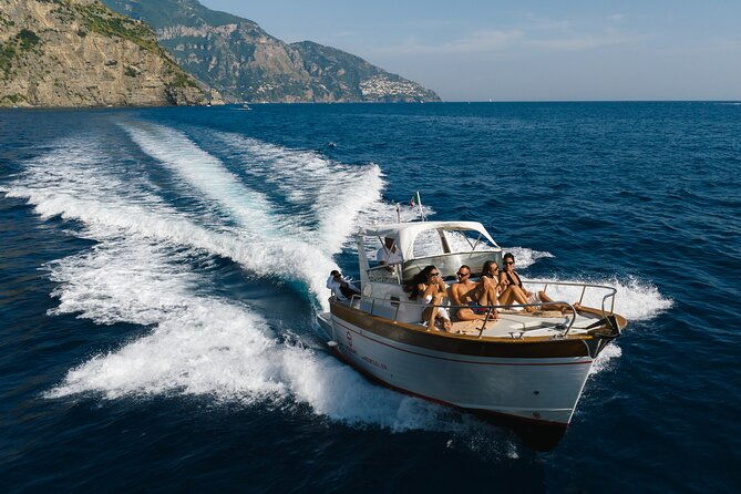 capri-and-positano-classic-private-25ft-classic-boat