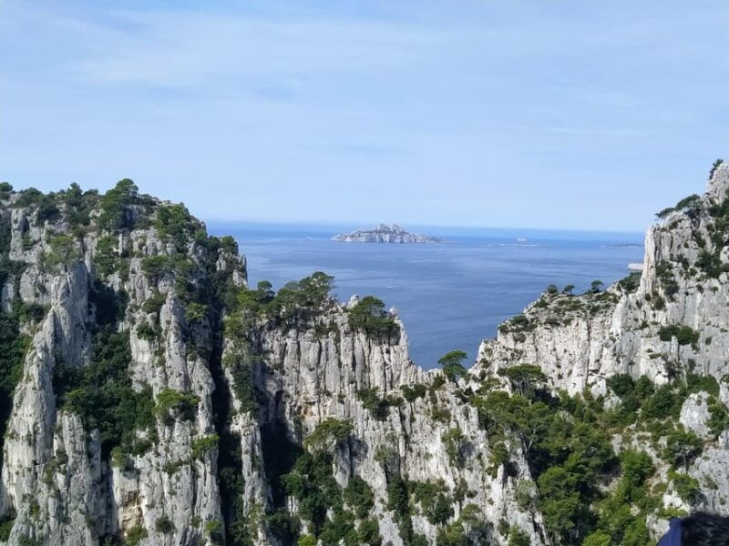cassis-calanques-national-park-guided-hiking-half-day-trip