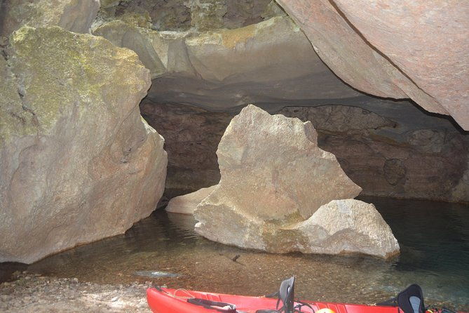 cave-kayaking-and-ziplines-pickup-from-hopkins-placencia