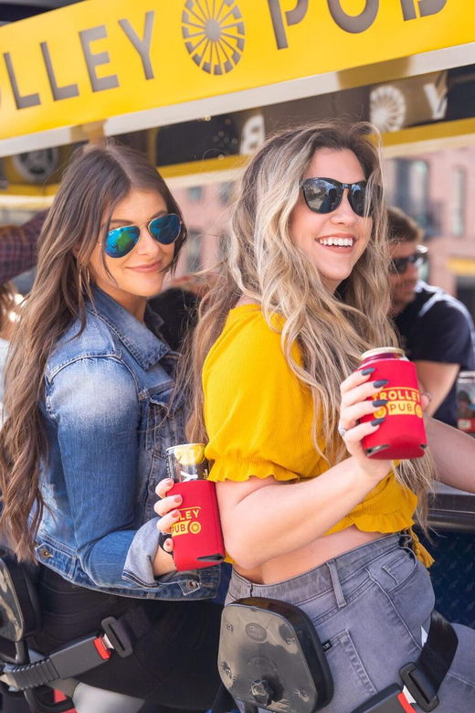 charlotte-double-trolley-pub-tour-with-drinks