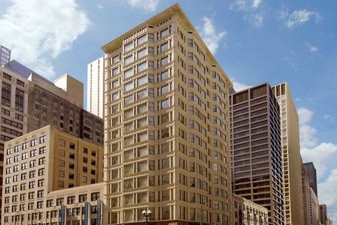chicago-loop-private-walking-tour-with-a-guide