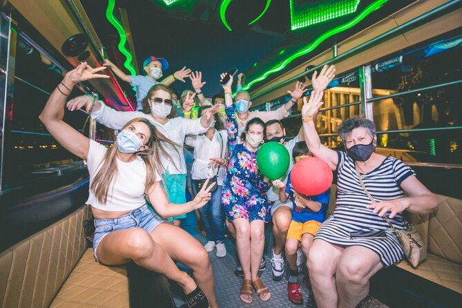 chiva-disco-and-rumba-in-cartagena
