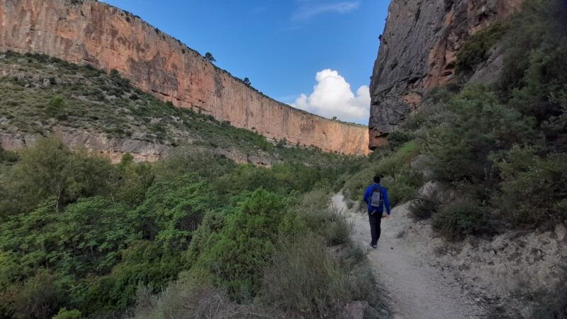 chulilla-hanging-bridges-canyon-private-hiking-day-tour