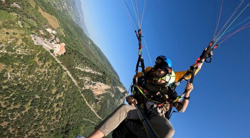 cilento-tandem-paragliding-flight-over-capaccio-paestum