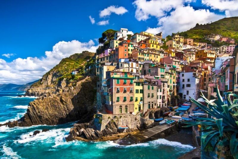 cinque-terre-2-hour-private-boat-tour
