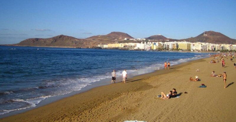 city-treasures-unveiled-3-5-hour-las-palmas-cab-walking