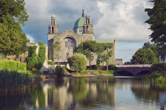 cliffs-of-moher-burren-and-galway-city-tour