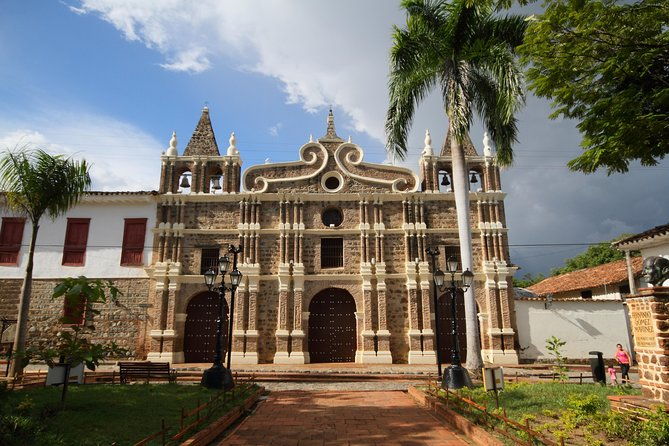colonial-town-santa-fe-de-antioquia