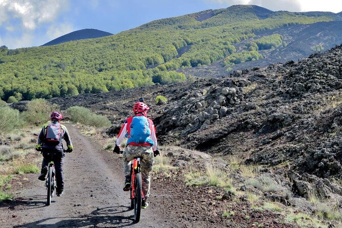 complete-tour-of-etna-by-e-mtb