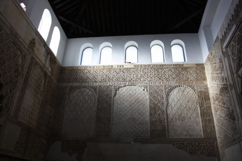 cordoba-alcazar-and-jewish-quarter-2-hour-guided-tour