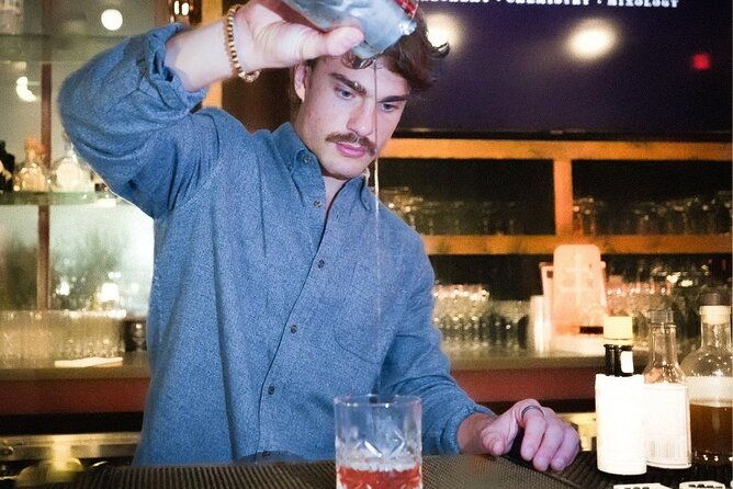crescent-city-cocktail-class-in-new-orleans-la