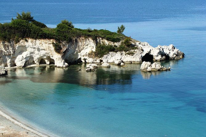 cruise-along-the-coast-of-kefalonia-with-lunch-and-wine