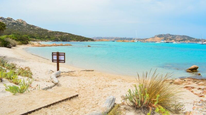 daily-boat-excursions-la-maddalena-archipelago