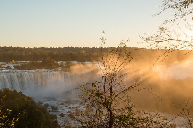 dawn-at-iguacu-falls