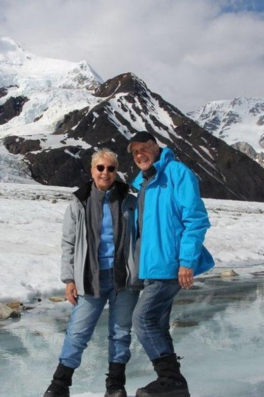 denali-national-park-helicopter-flight-with-glacier-landing