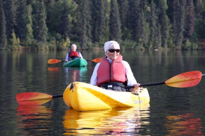 denali-state-park-guided-byers-lake-kayaking-tour