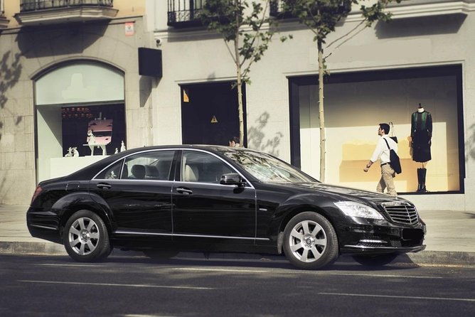 departure-by-luxury-sedan-from-denver-city-to-denver-airport-den