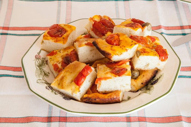 dining-experience-at-a-locals-home-in-castellabate-with-show-cooking