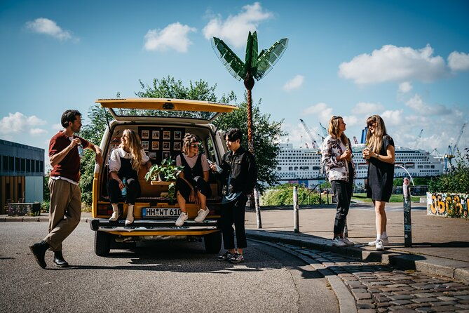 discover-hamburg-in-a-retro-bulli