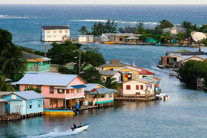 discover-roatan-visiting-the-different-cultural-villages-of-roatan