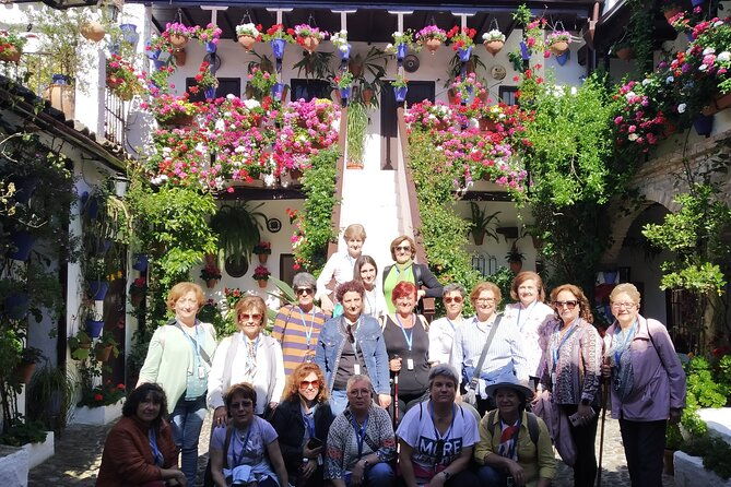 discover-the-patios-de-cordoba-guided-tour