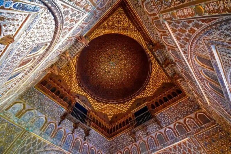 discover-the-real-alcazar-of-seville-access-with-local-host