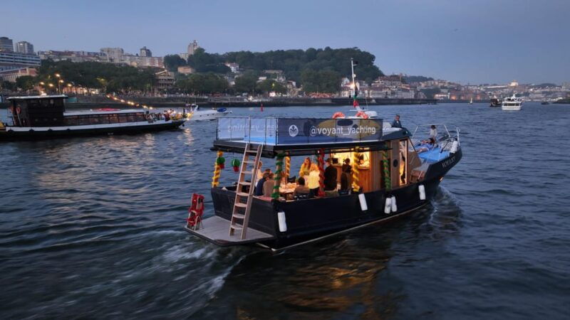 douro-river-2-hour-glimpse-cruise-on-a-classic-boat